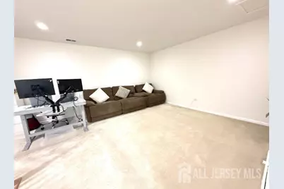 21 Wisteria Court, Monroe Township, NJ 08831 - Photo 14