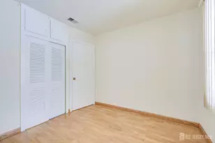 27 Stiles Rd, Edison, NJ 08817 - Photo 18