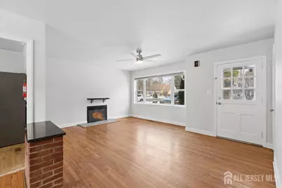 811 Mountain Avenue, Bound Brook, NJ 08805 - Photo 2