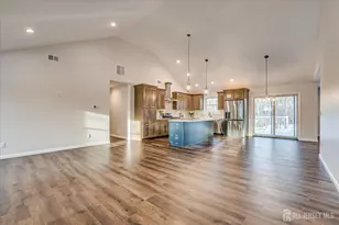 83 Sagamore Ave, Edison, NJ 08820 - Photo 6