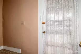 484 Old Post Rd, Edison, NJ 08817 - Photo 6