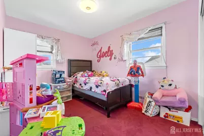 32 Sunset Drive, Port Reading, NJ 07064 - Photo 12