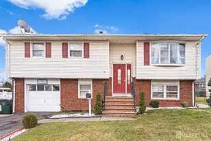32 Sunset Dr, Port Reading, NJ 07064 - Photo 2