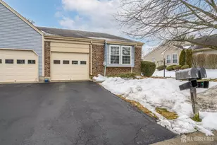 12 Ethan Allen Dr, Monroe Township, NJ 08831 - Photo 30