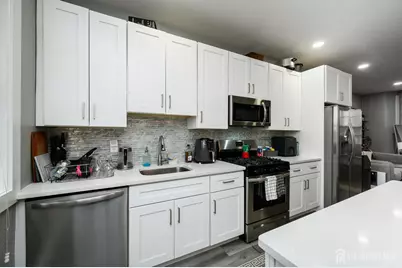 569 Liberty Avenue, Jersey City, NJ 07307 - Photo 8