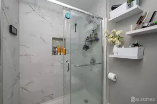 569 Liberty Ave, Jersey City, NJ 07307 - Photo 18