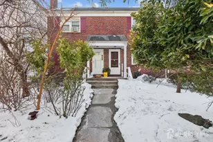 555 Main St, Metuchen, NJ 08840 - Photo 1