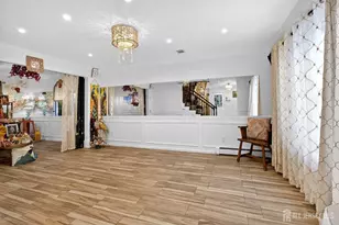 112 W Willow Street W, Colonia, NJ 07067 - Photo 4