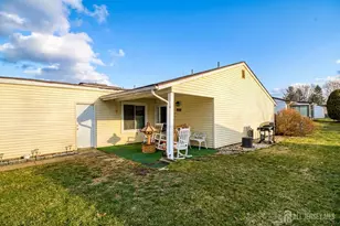 110C Chatham Dr, Monroe Township, NJ 08831 - Photo 22