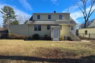 1712 Kenyon Ave, South Plainfield, NJ 07080 - Photo 2