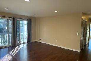 480 Witney Ct, North Brunswick Township, NJ 08902 - Photo 2