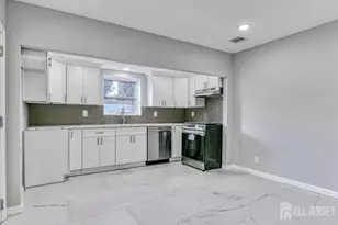 685 N Edgewood Pl, North Brunswick Township, NJ 08902 - Photo 12