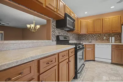 242 Bromley Place, East Brunswick Township, NJ 08816 - Photo 2