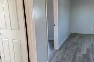 35 Lavern St, Sayreville, NJ 08872 - Photo 8