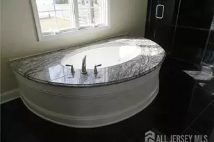 22 Downs Dr, Sayreville, NJ 08872 - Photo 28