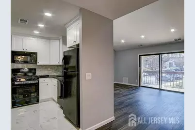 203 Sunshine Ct Court, Sayreville, NJ 08859 - Photo 2