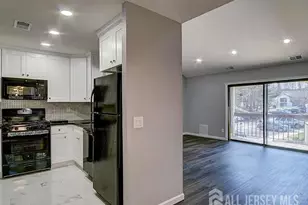 203 Sunshine Ct Ct, Sayreville, NJ 08859 - Photo 2