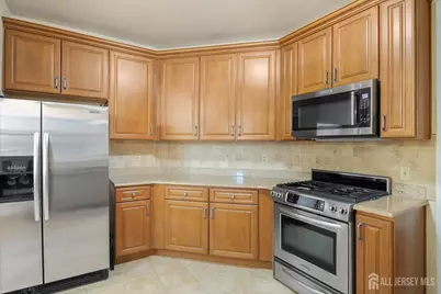 424 Regency Place, Woodbridge Township, NJ 07095 - Photo 12