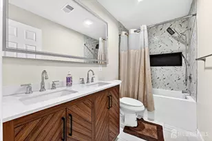 2406 Bayhead Dr, Sayreville, NJ 08859 - Photo 10