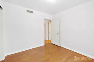 95 J F Kennedy Dr, Milltown, NJ 08850 - Photo 14