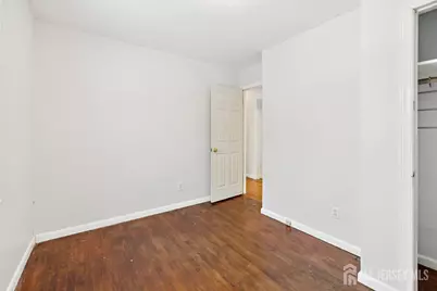 95 J F Kennedy Drive, Milltown, NJ 08850 - Photo 18