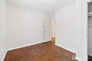 95 J F Kennedy Dr, Milltown, NJ 08850 - Photo 18