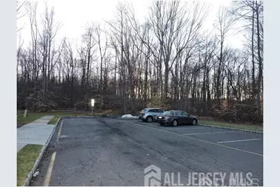 160 Briarwood Drive, North Brunswick Township, NJ 08902 - Photo 2