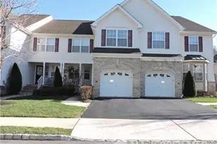 160 Briarwood Dr, North Brunswick Township, NJ 08902 - Photo 1