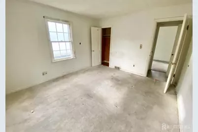 323 Concord Avenue, Ewing Township, NJ 08618 - Photo 4