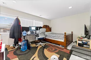 22 N Oak Ave N, Iselin, NJ 08830 - Photo 16