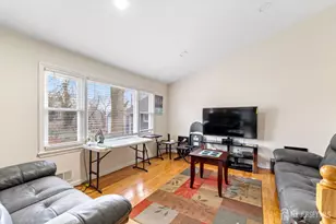 22 N Oak Ave N, Iselin, NJ 08830 - Photo 6