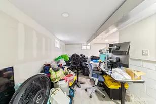 22 N Oak Ave N, Iselin, NJ 08830 - Photo 18