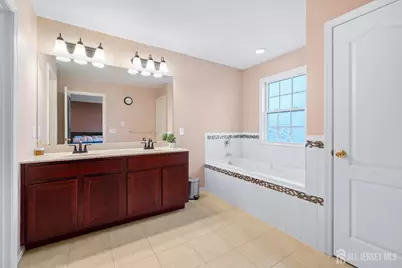 66 Morgan Way, Monroe Township, NJ 08831 - Photo 20