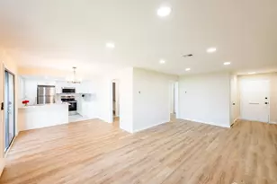 149B Maclura Plaza, Monroe Township, NJ 08831 - Photo 6