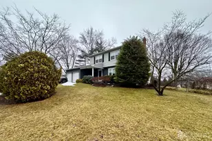 30 Pelham Pl, East Brunswick Township, NJ 08816 - Photo 2