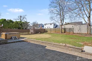 325 Colonia Blvd, Colonia, NJ 07067 - Photo 32