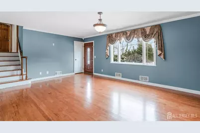 325 Colonia Boulevard, Colonia, NJ 07067 - Photo 4