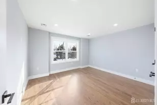 68 Longfellow Dr, Colonia, NJ 07067 - Photo 22