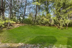 22 Briarwood Ct, South Brunswick Township, NJ 08540 - Photo 26