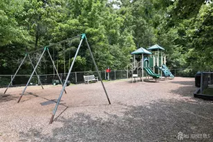 22 Briarwood Ct, South Brunswick Township, NJ 08540 - Photo 18