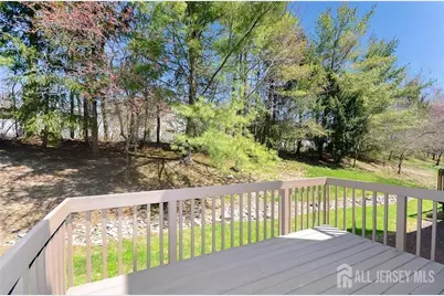 22 Briarwood Court, South Brunswick Township, NJ 08540 - Photo 8