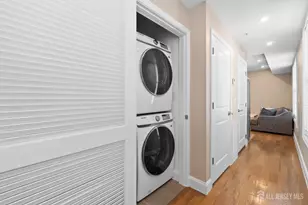 16 Troy St, Jersey City, NJ 07307 - Photo 10