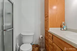 27 Sandpiper Dr, Sayreville, NJ 08859 - Photo 18