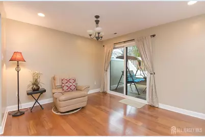 156 Hampshire Drive, Plainsboro Township, NJ 08536 - Photo 4