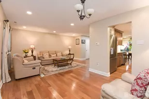 156 Hampshire Dr, Plainsboro Township, NJ 08536 - Photo 6