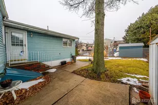 40 S Grove Ave, Hopewell Township, NJ 08861 - Photo 12