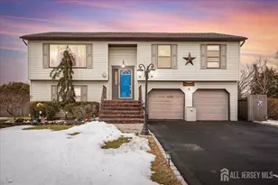 15 Erin Ln, Old Bridge Township, NJ 08857 - Photo 1