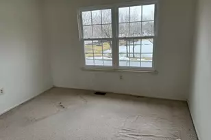 358 Hadleigh Ln, North Brunswick Township, NJ 08902 - Photo 12