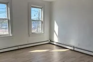 20 Randolph St, Carteret, NJ 07008 - Photo 2