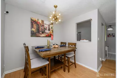 35 Carriage Place, Edison, NJ 08820 - Photo 8